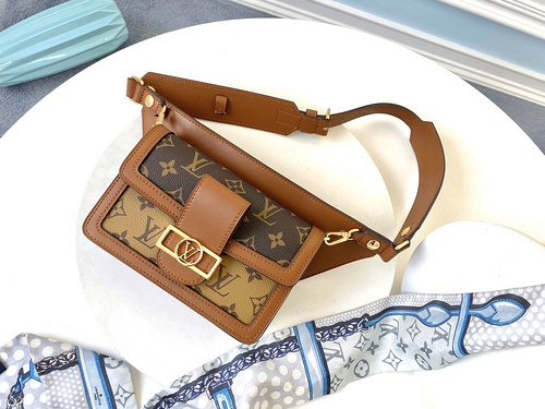 M44586 L Family LV bags Louis Vuitton bag Bag dauphine pocket bag-4f3bbd38